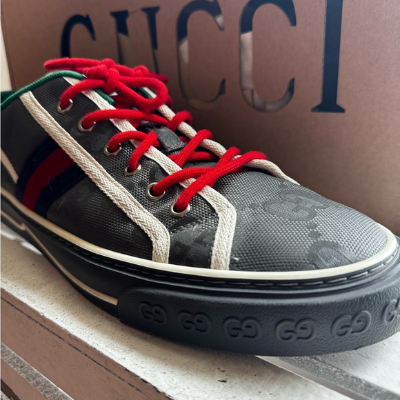Gucci Men’s Sneakers With Box - Picture 3 of 10